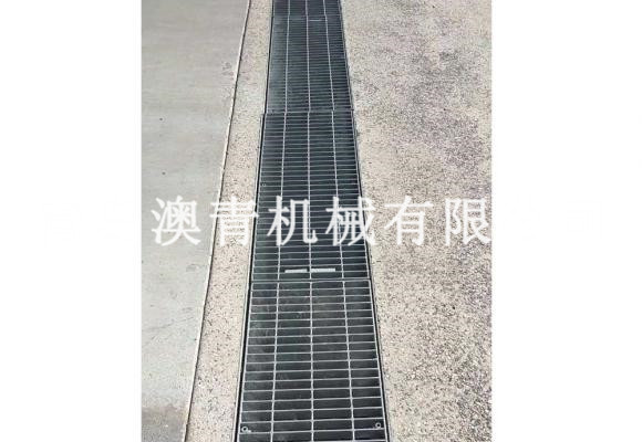 異型鋼格板